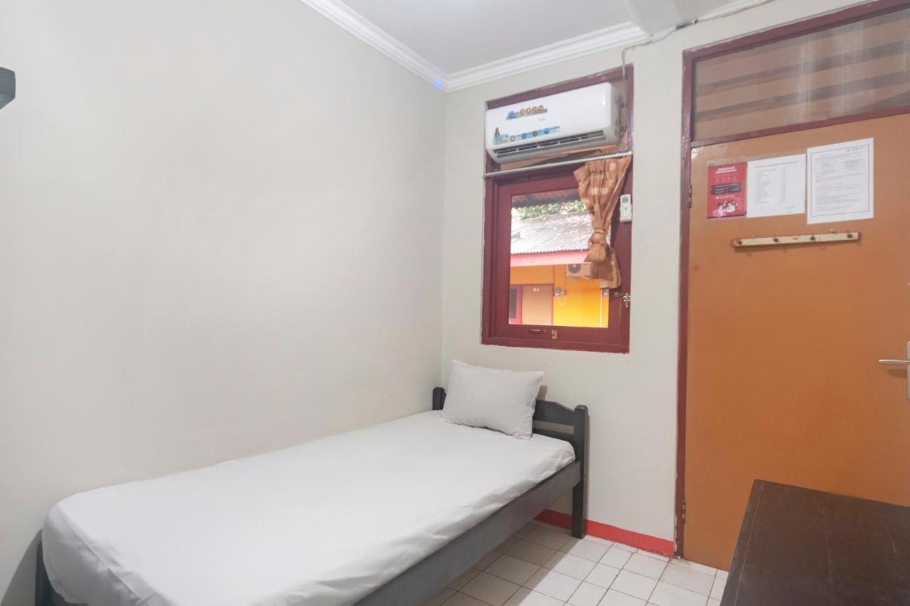 OYO Life 3034 Taman Melati Hotel Depok Bagian luar foto