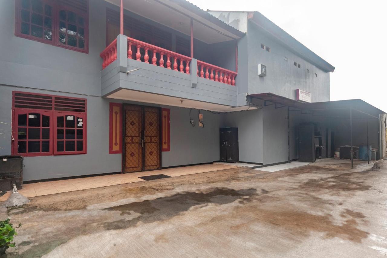 OYO Life 3034 Taman Melati Hotel Depok Bagian luar foto