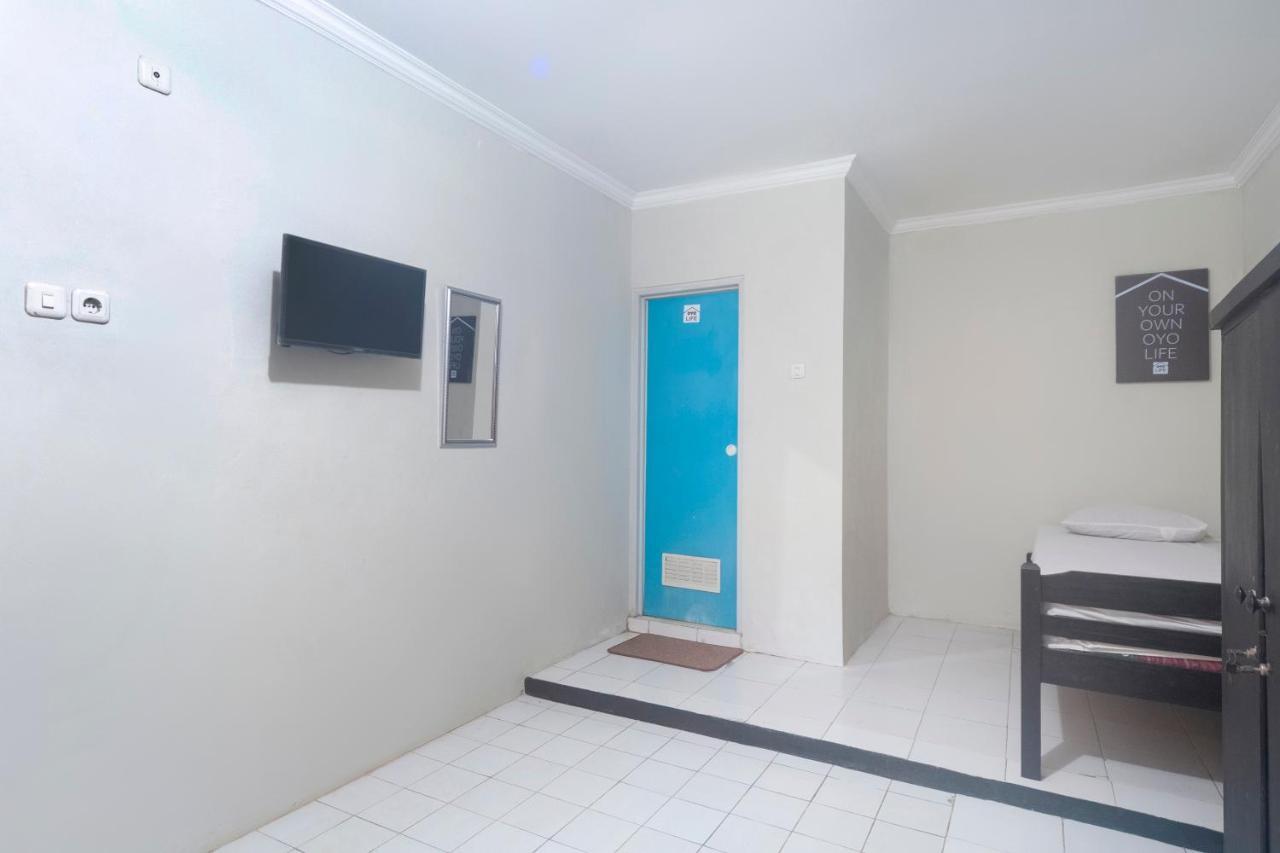 OYO Life 3034 Taman Melati Hotel Depok Bagian luar foto