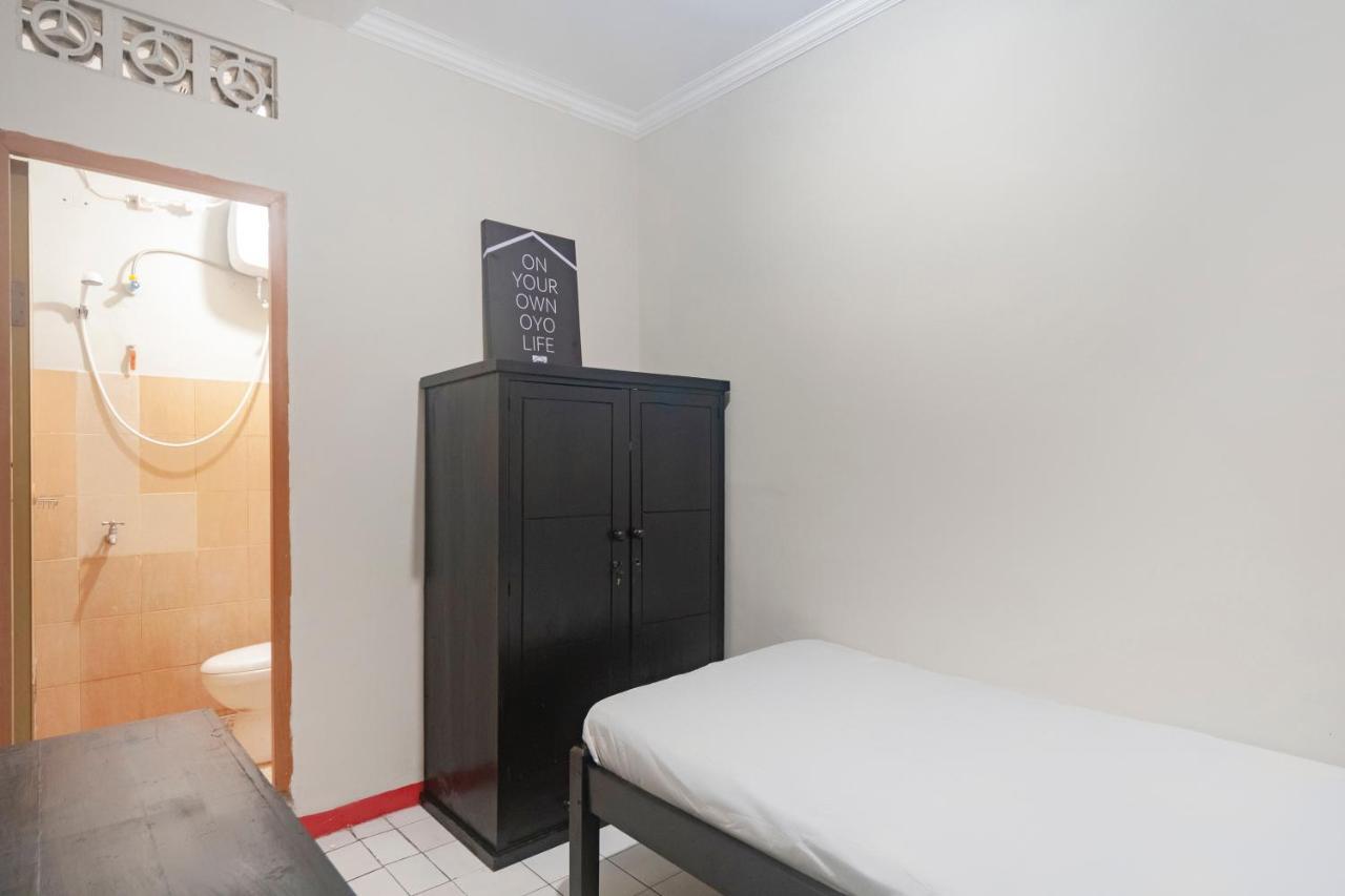 OYO Life 3034 Taman Melati Hotel Depok Bagian luar foto