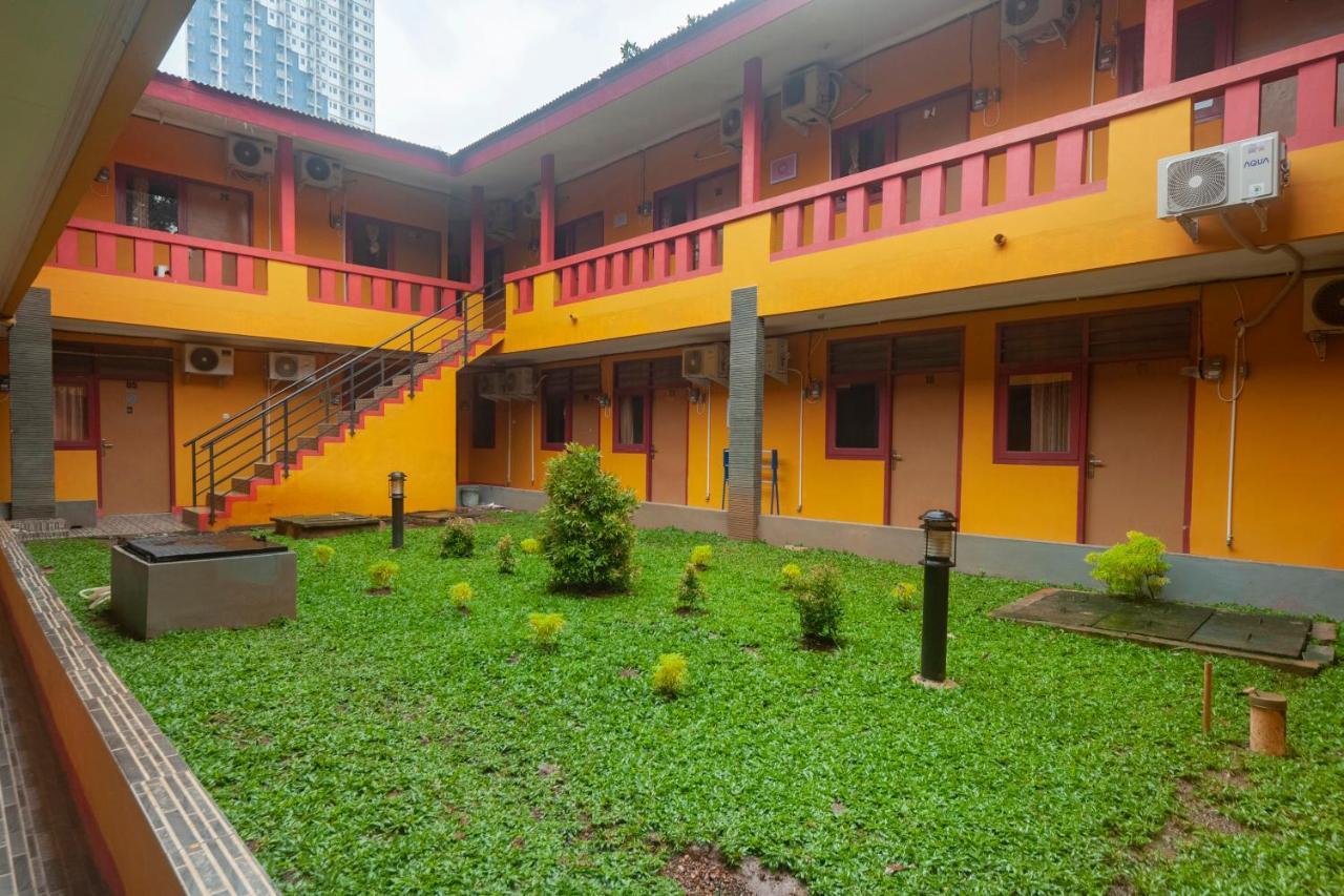 OYO Life 3034 Taman Melati Hotel Depok Bagian luar foto