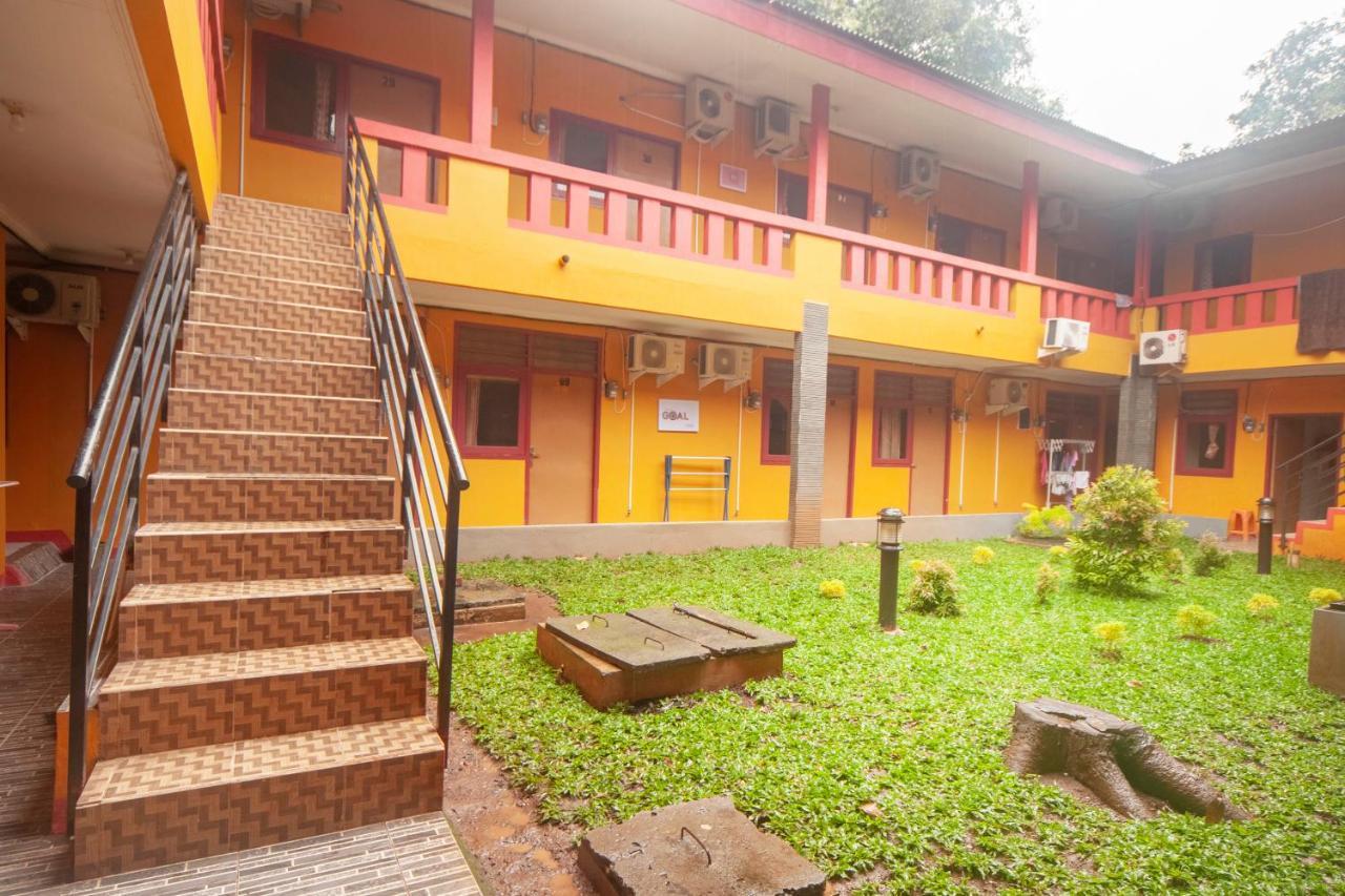 OYO Life 3034 Taman Melati Hotel Depok Bagian luar foto